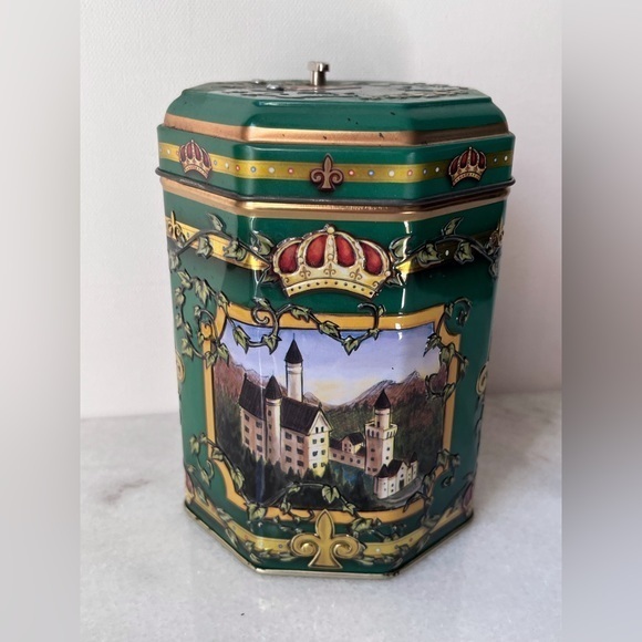 Other - Music box Germany Embossed Octagon Tin Cookie Green 2007 We Wish You A Merry Xma